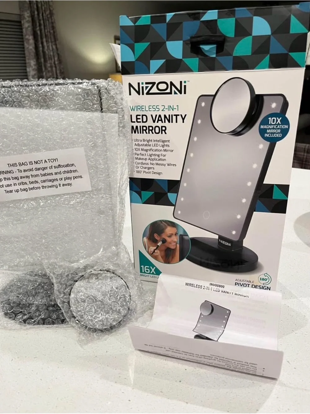 NWT Nizoni Wireless 2-in-1 LED Vanity Mirror in Black